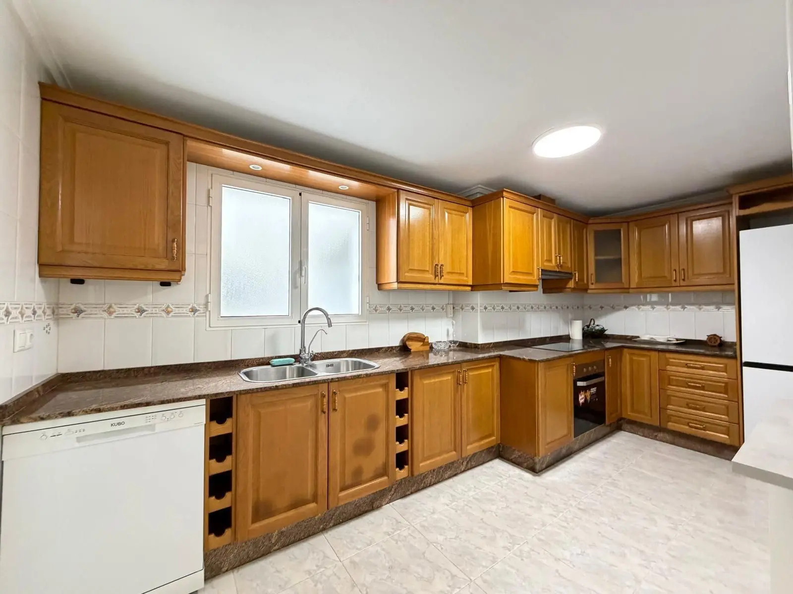 Apartment Of 107 M² With Sea View In Torrevieja