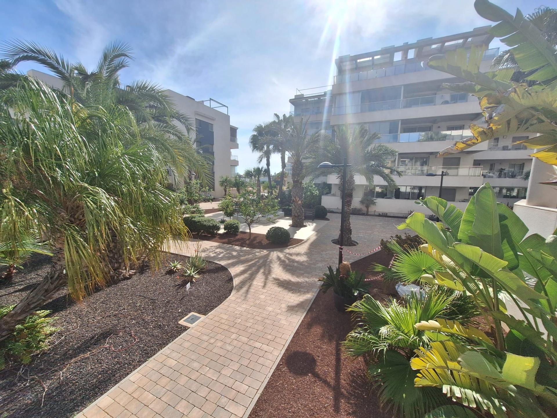 Apartment Of 96 M² With Mediterranean Style In Orihuela Costa