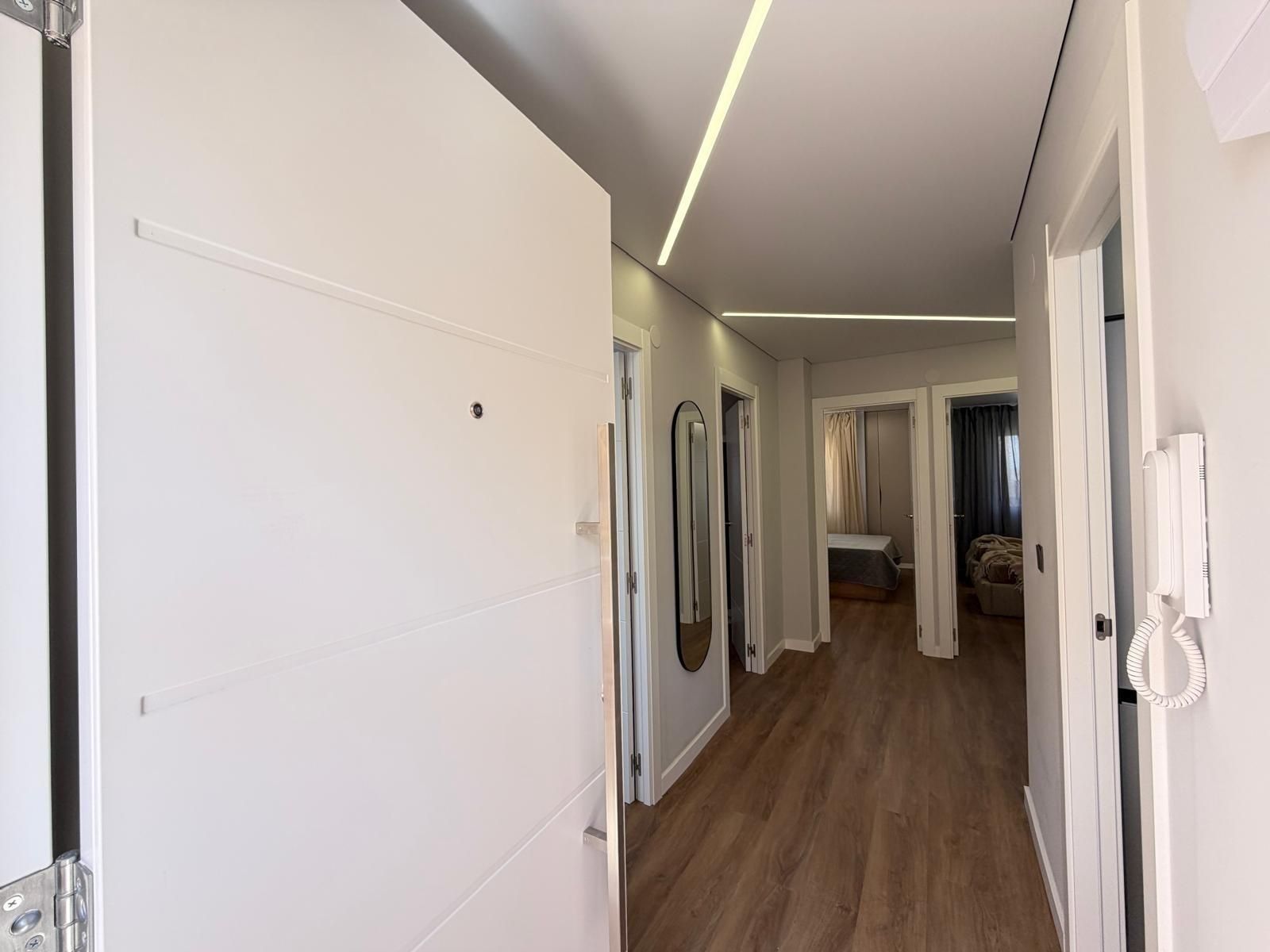 Apartment Of 91 M² In Torrevieja, Spain