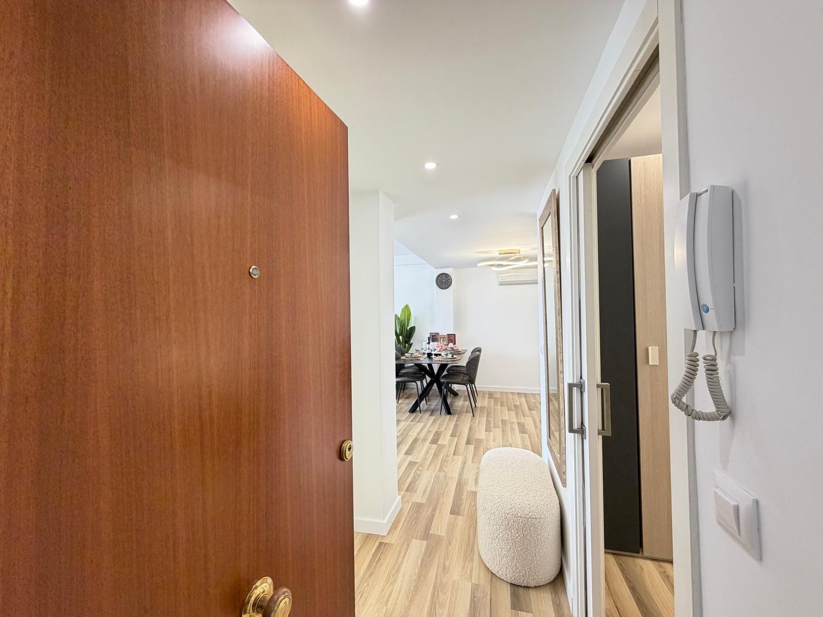 Apartment Of 98 M² In Torrevieja, Spain
