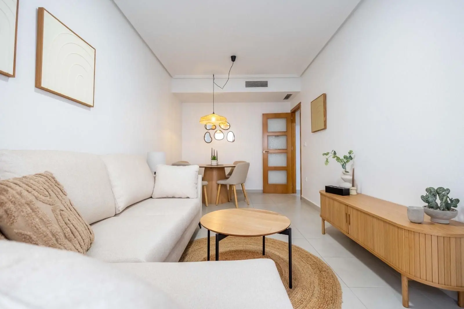 Apartment Of 92 M² In Torrevieja, Spain