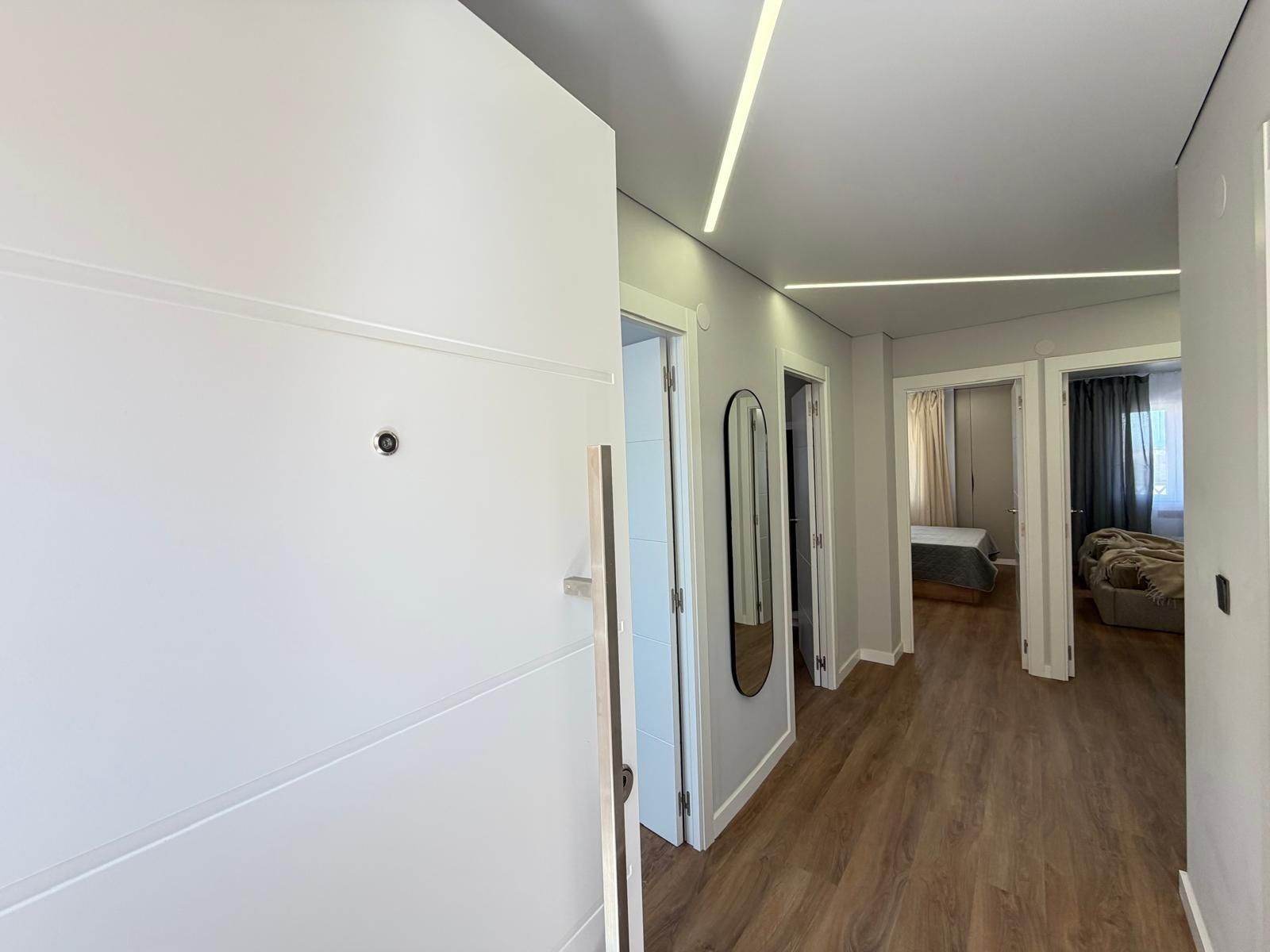 Apartment Of 91 M² In Torrevieja, Spain