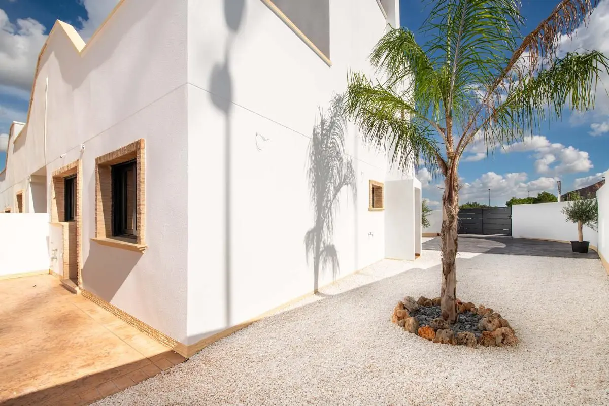 Bungalow Of 63 M² In Cox, Spain