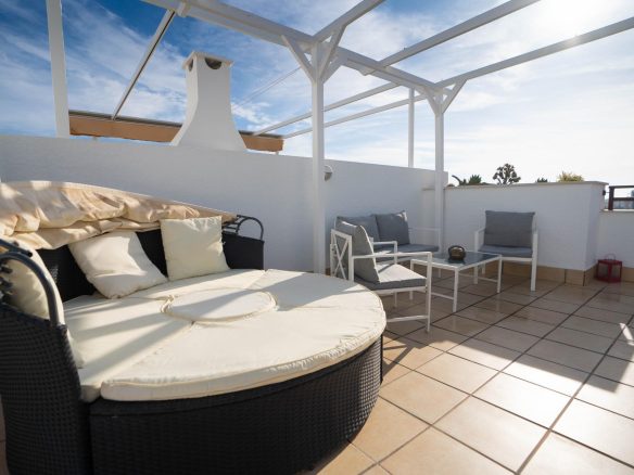 2-bedroom Apartment In Orihuela Costa, Spain (66 M²)