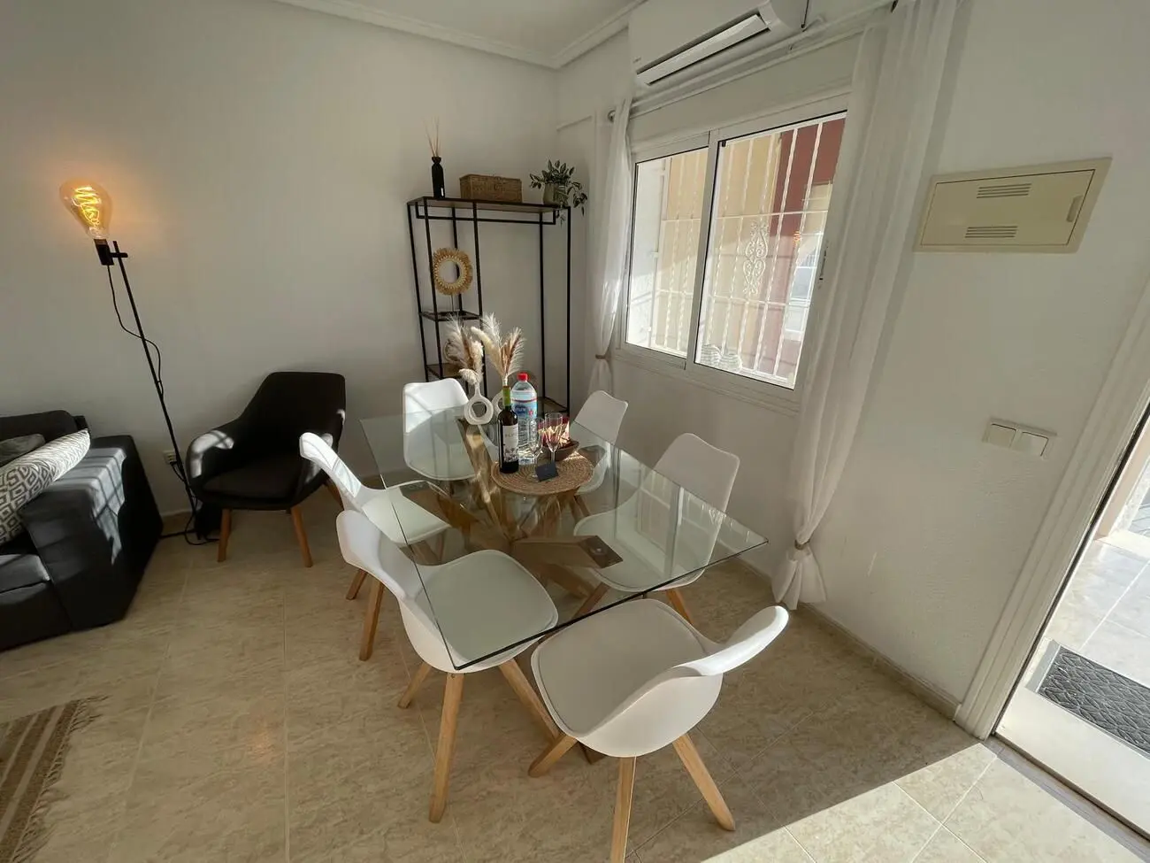 House Of 103 M² With Mediter Real Estate Features In Almoradi, Spain