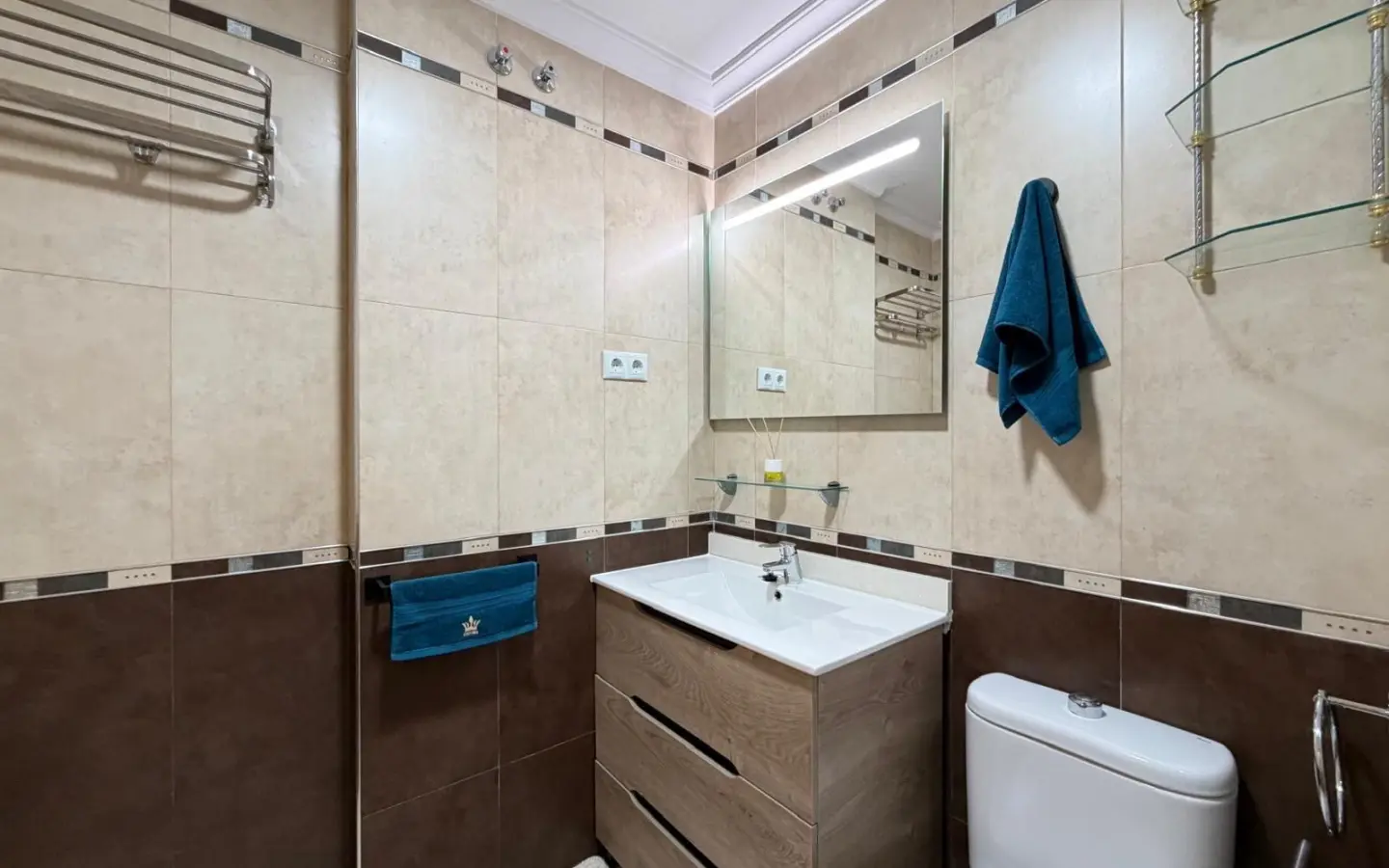 3-bedroom Apartment In Torrevieja, Spain (107 M²)