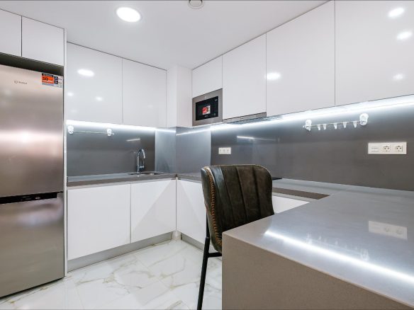 4-bedroom Apartment In Torrevieja, Spain (153 M²)
