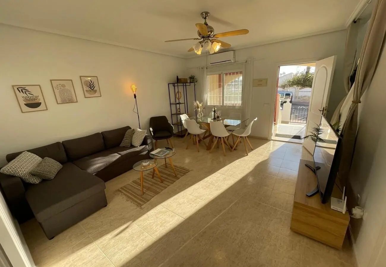 3-bedroom House In Almoradi, Spain (103 M²)