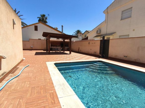 4-bedroom Villa In San Javier, Spain (170 M²)