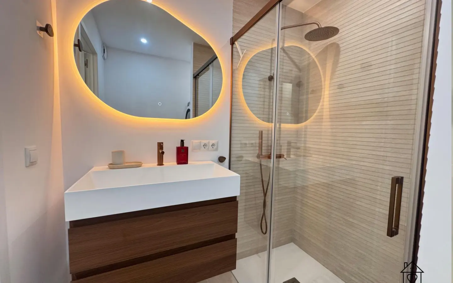 2-bedroom Apartment In Torrevieja, Spain (95 M²)