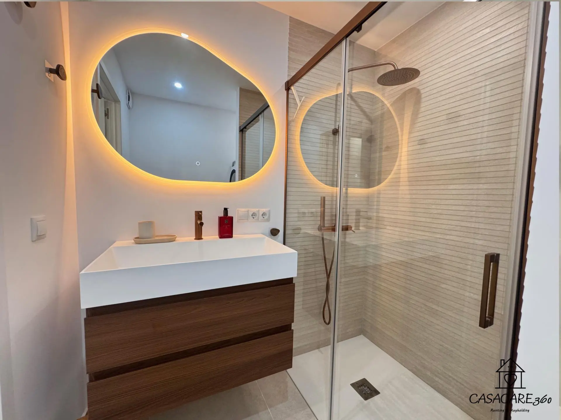 Apartment Of 95 M² In Torrevieja, Spain