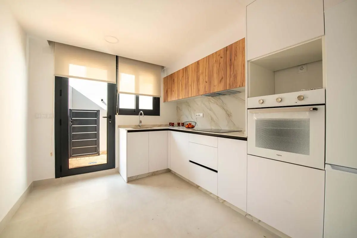 Bungalow Of 63 M² In Cox, Spain