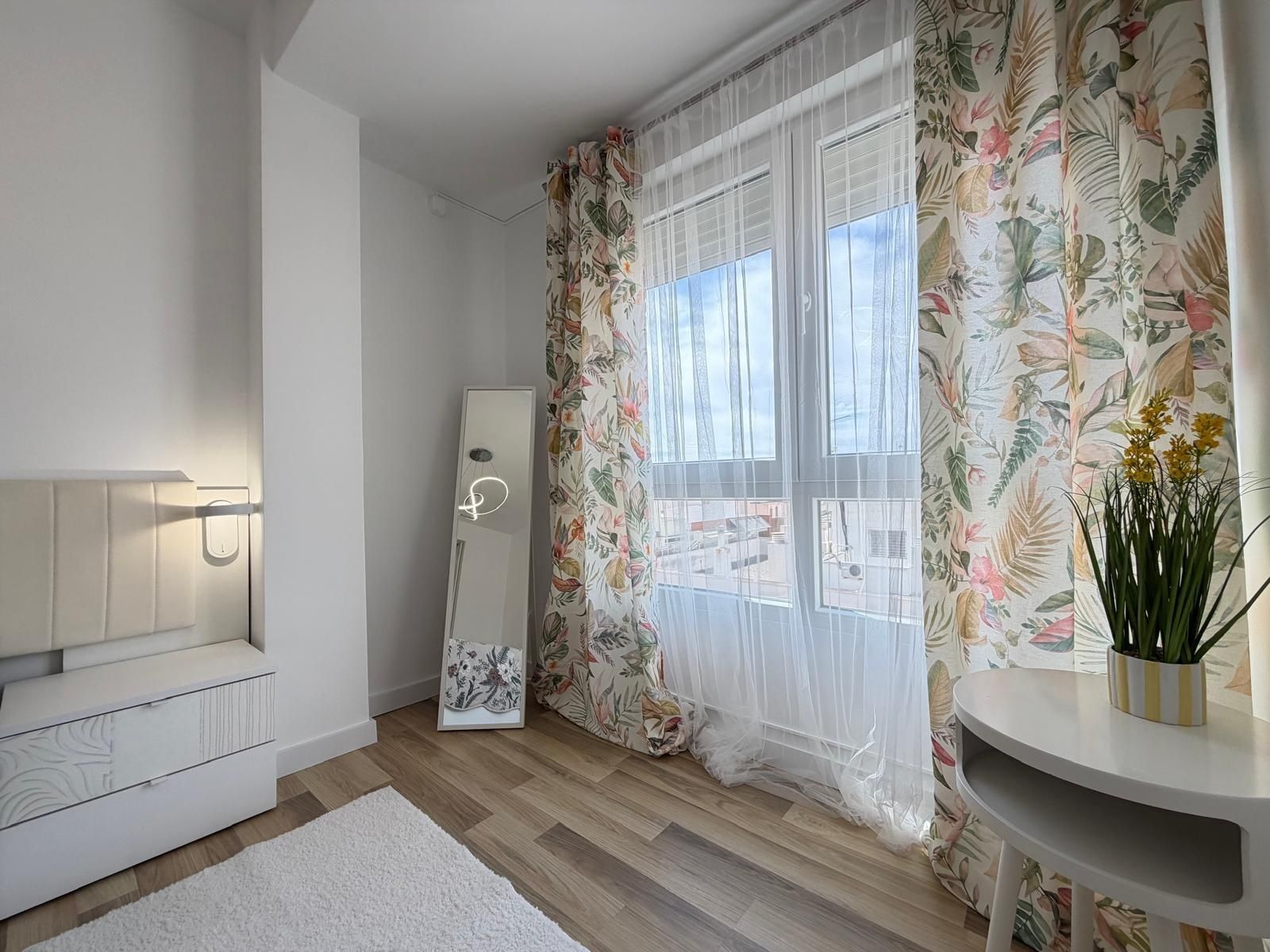 Apartment Of 98 M² In Torrevieja, Spain