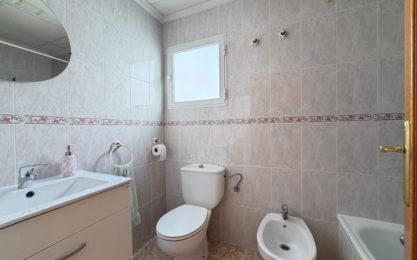 2-bedroom Penthouse In Torrevieja, Spain (72 M²)