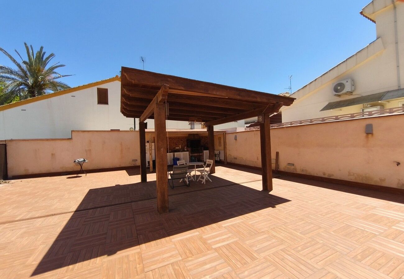 4-bedroom Villa In San Javier, Spain (170 M²)