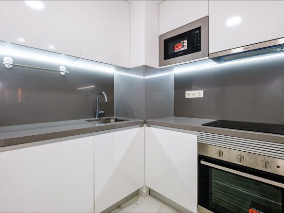 4-bedroom Apartment In Torrevieja, Spain (153 M²)