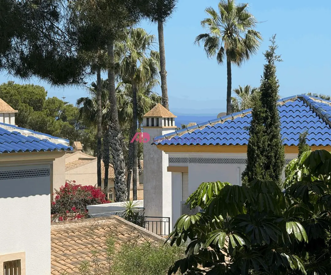 2-bedroom Apartment In Orihuela Costa, Spain (55 M²)