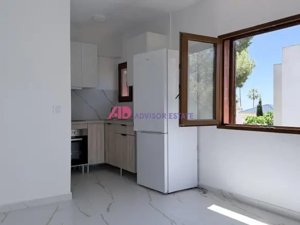 2-bedroom Apartment In Orihuela Costa, Spain (55 M²)