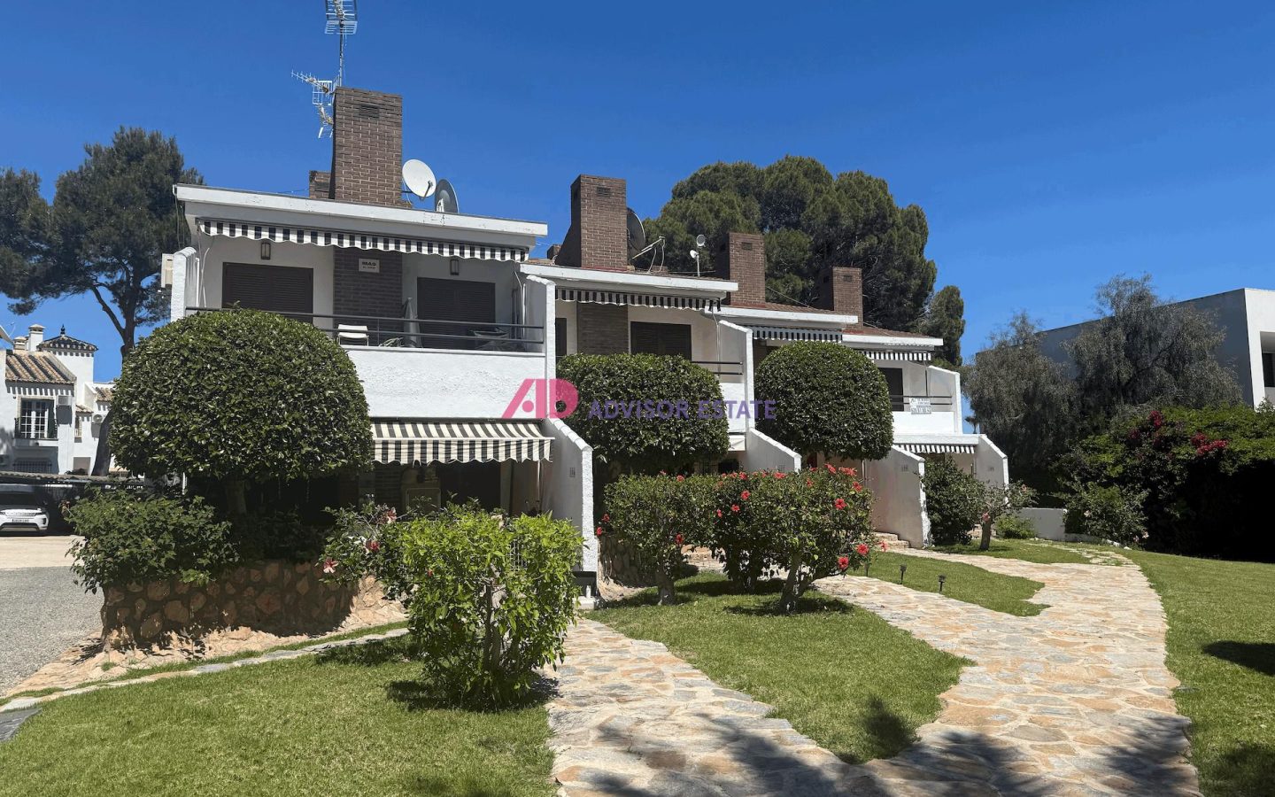 2-bedroom Apartment In Orihuela Costa, Spain (55 M²)