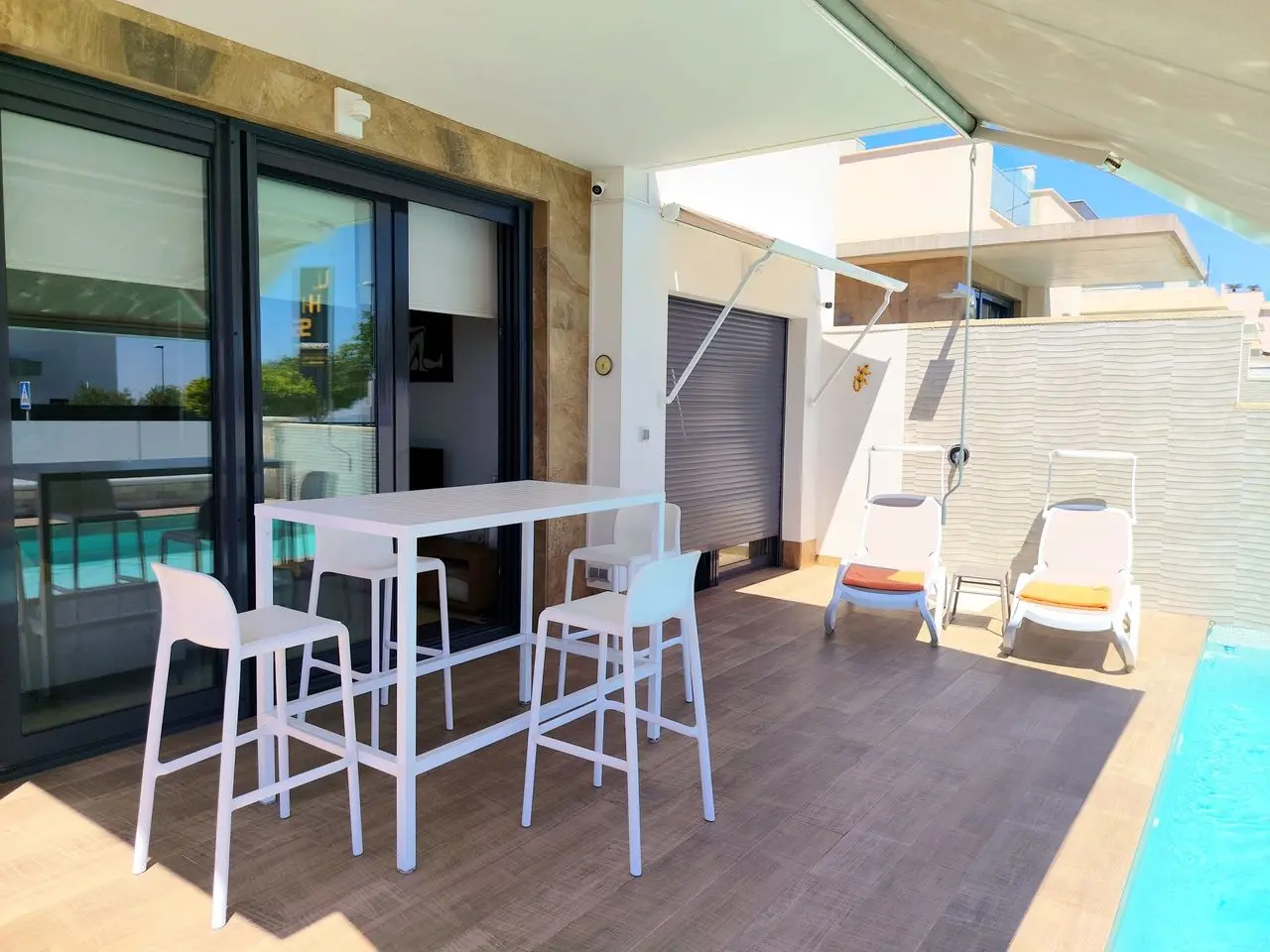 Villa Of 92 M² In San Miguel De Salinas