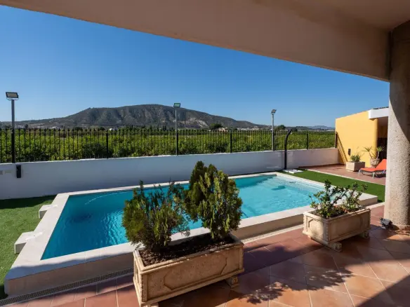5-bedroom Villa In Orihuela, Spain (495 M²)