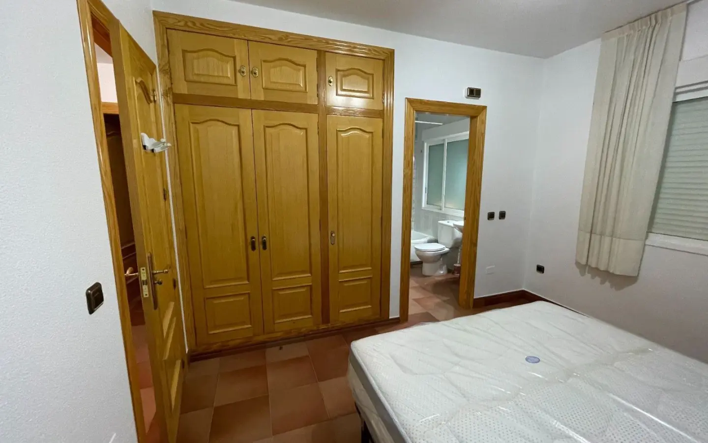 6-bedroom Villa In Murcia, Spain (210 M²)
