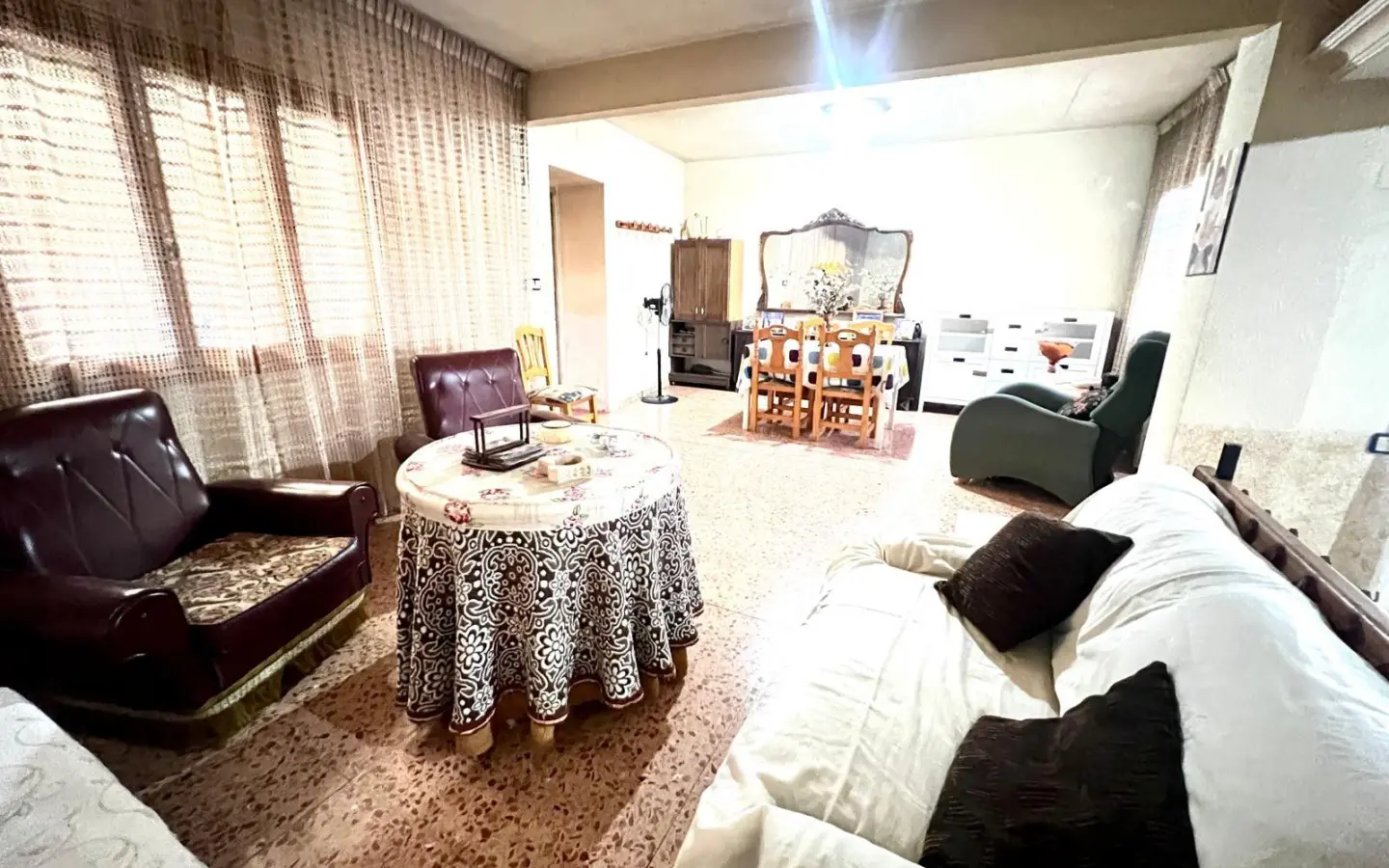 6-bedroom House In Pinoso, Spain (260 M²)