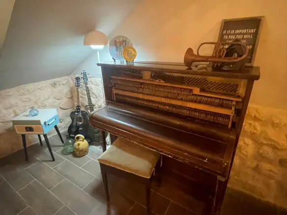 3-bedroom Townhouse In Pinoso, Spain (417 M²)