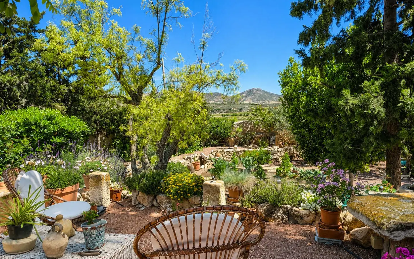 6-bedroom Country House In Torre Del Rico, Spain (400 M²)