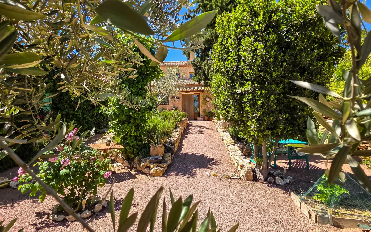 6-bedroom Country House In Torre Del Rico, Spain (400 M²)