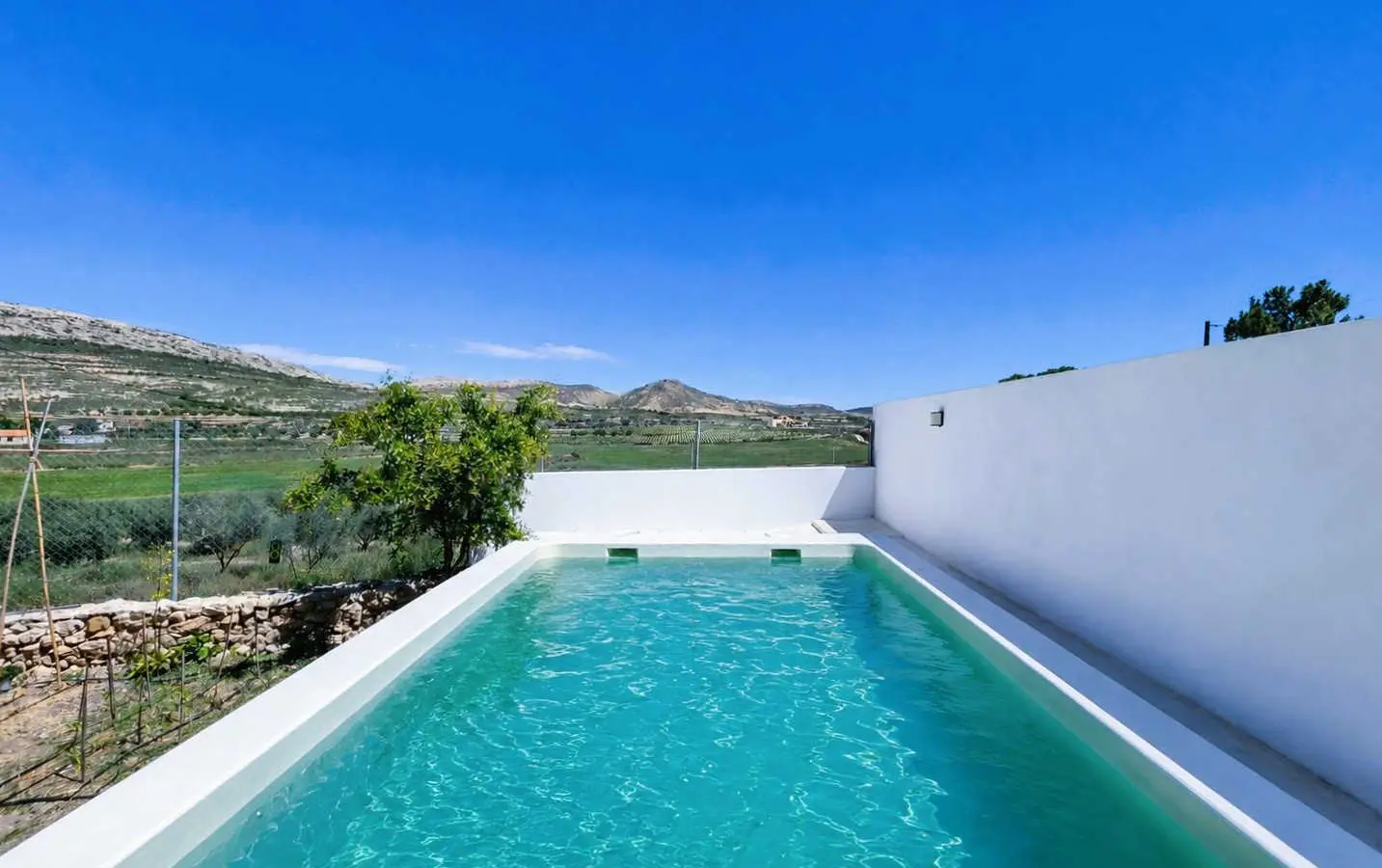 6-bedroom Country House In Torre Del Rico, Spain (400 M²)