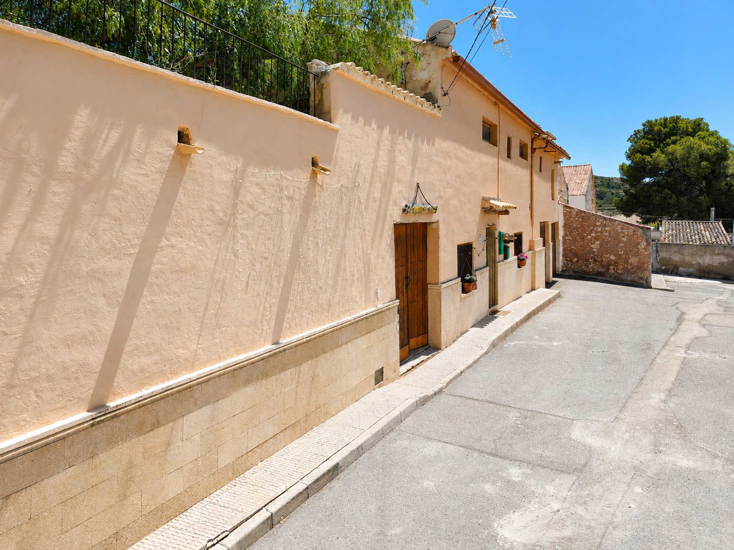 Country House Of 400 M² In Torre Del Rico, Spain