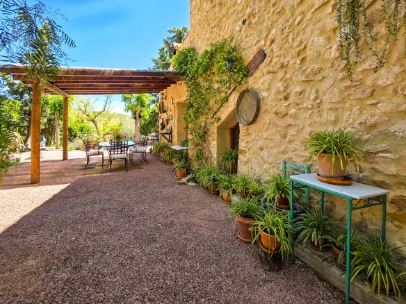 6-bedroom Country House In Torre Del Rico, Spain (400 M²)