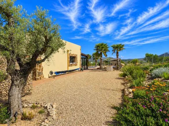4-bedroom Detached Villa In Salinas, Spain (167 M²)