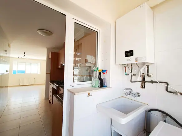 3-bedroom Apartment In Hondón De Los Frailes, Spain (90 M²)