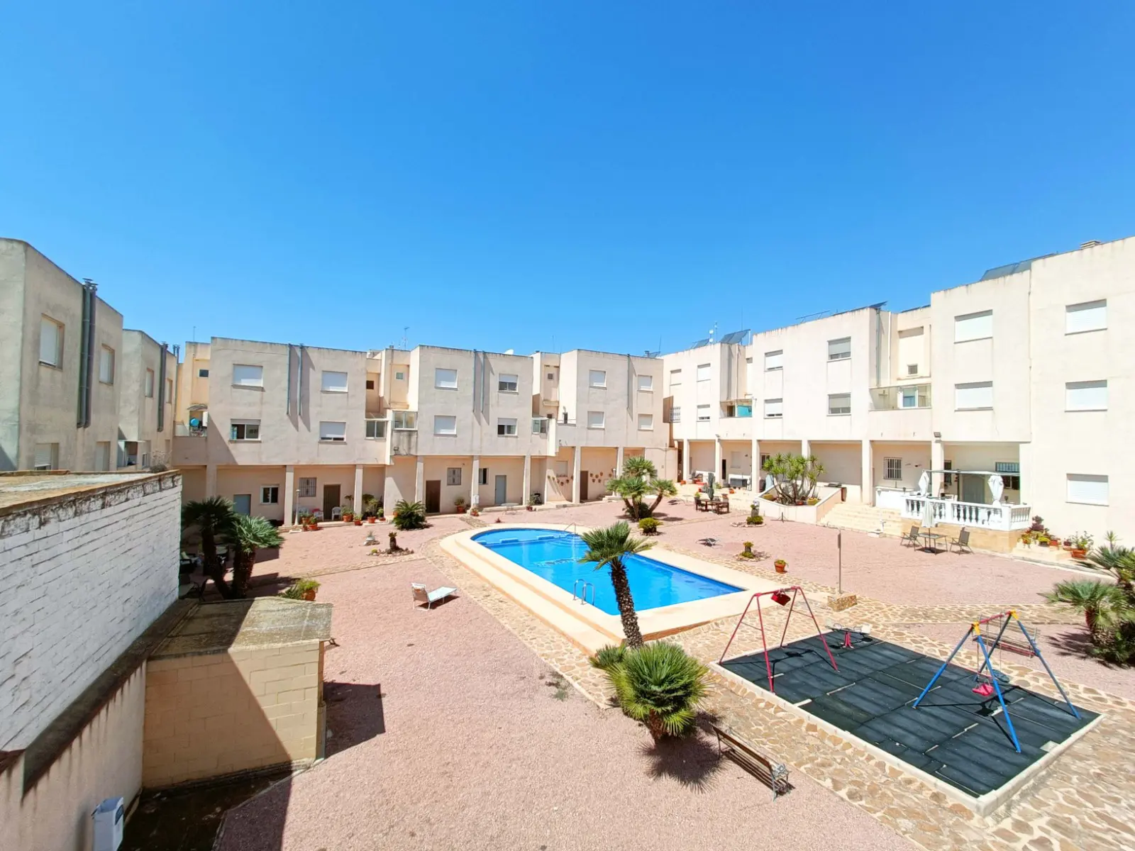 Apartment Of 90 M² In Hondón De Los Frailes