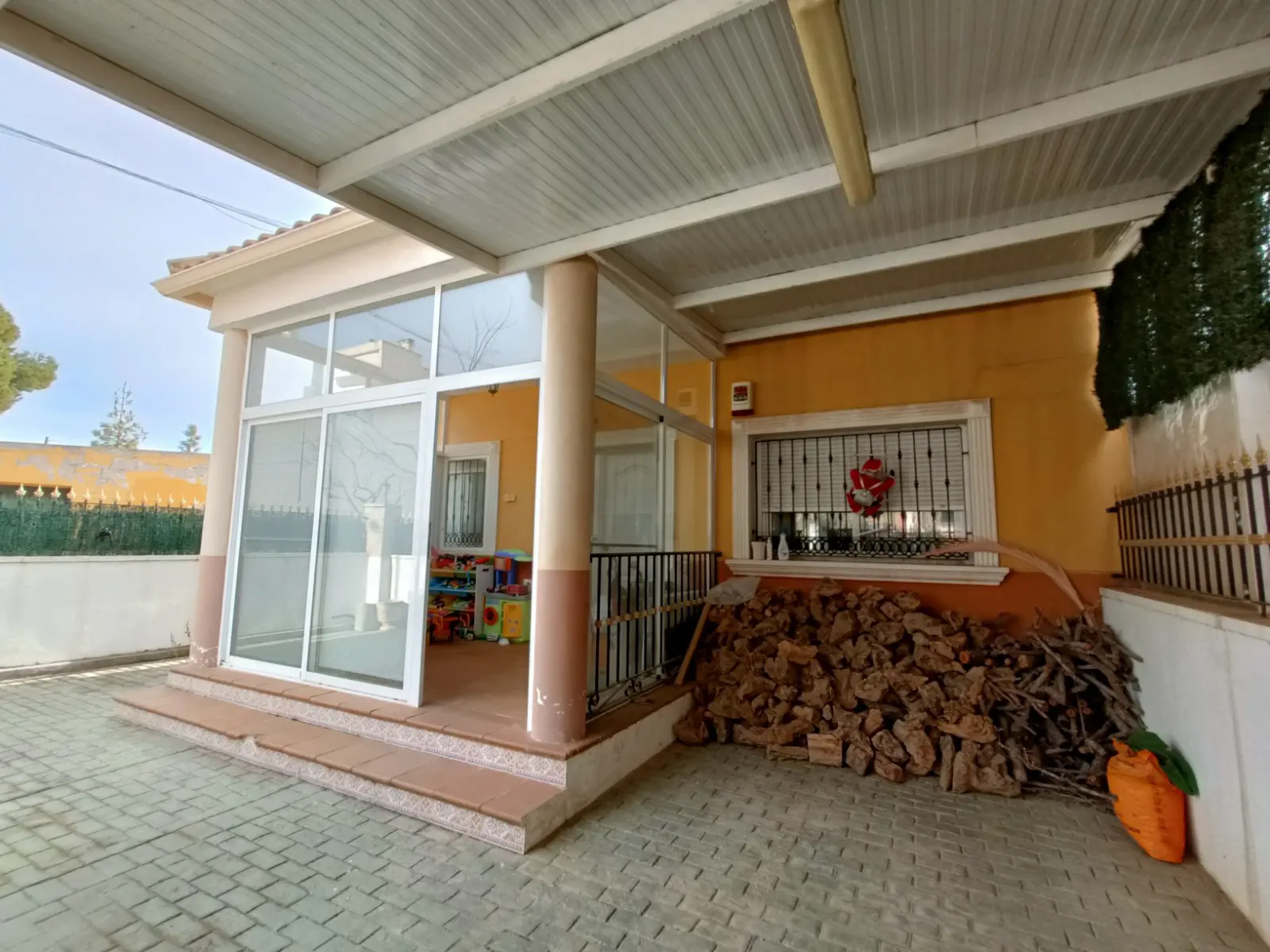Detached Villa Of 145 M² In Hondón De Los Frailes