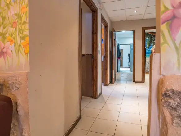 3-bedroom Townhouse In Pinoso, Spain (417 M²)