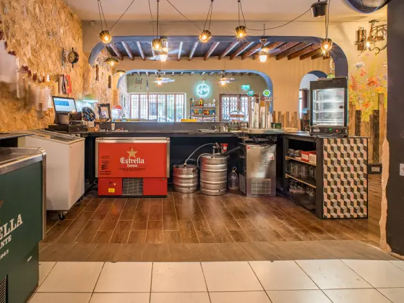 3-bedroom Townhouse In Pinoso, Spain (417 M²)