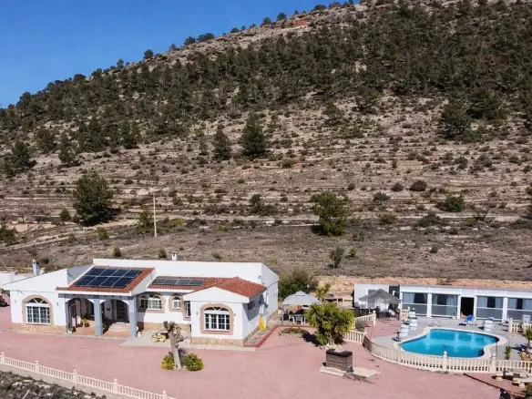 Detached Villa Of 275 M² In Monovar, Spain