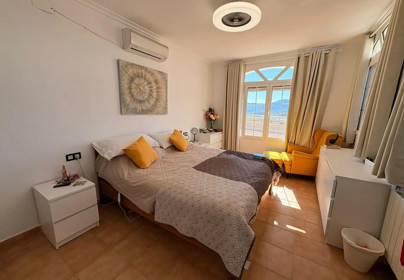 4-bedroom Detached Villa In Monovar, Spain (275 M²)