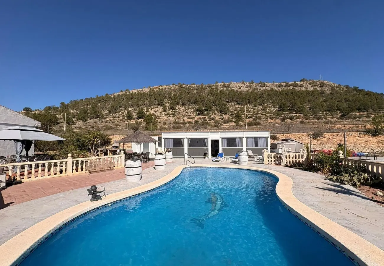 4-bedroom Detached Villa In Monovar, Spain (275 M²)