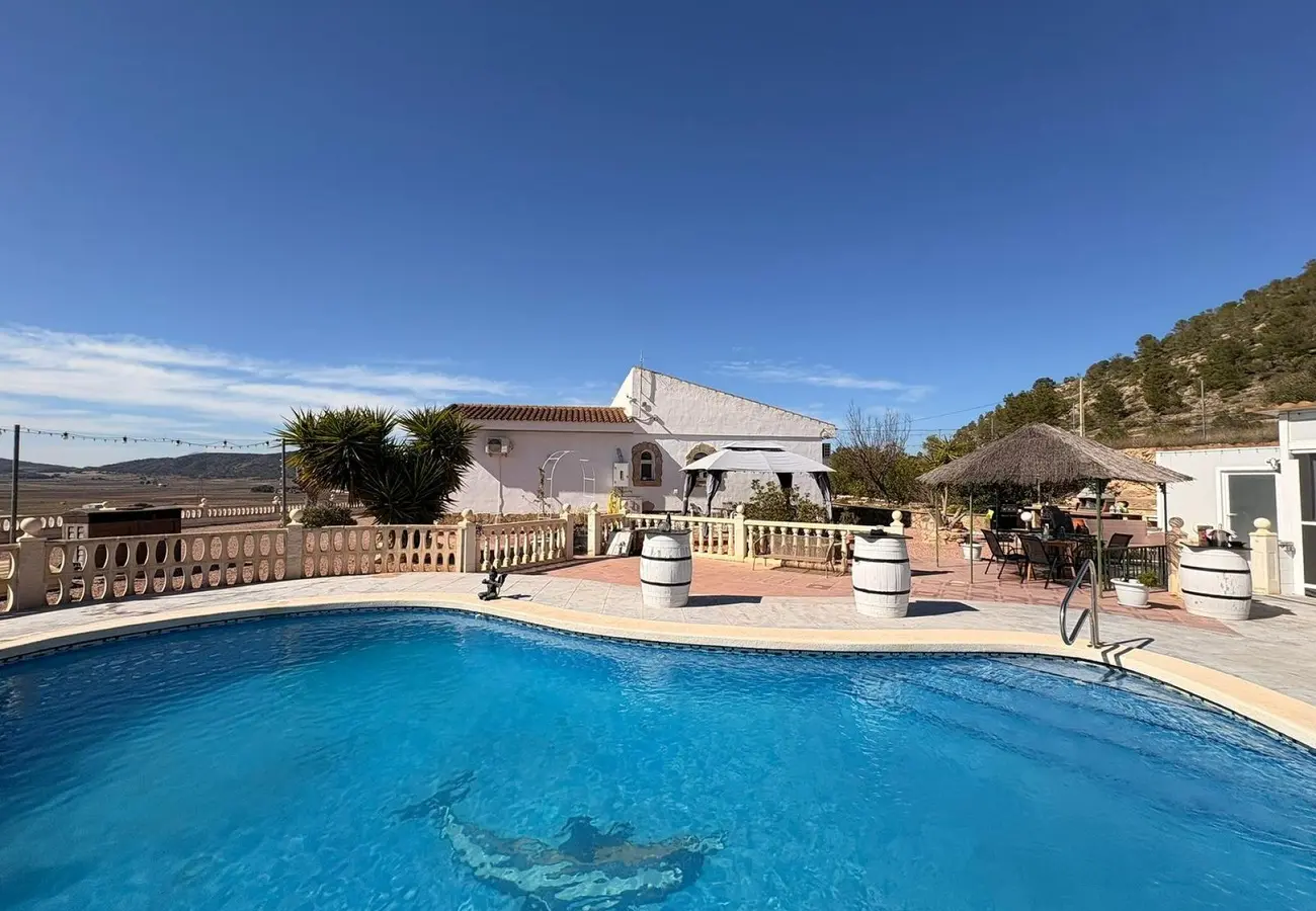 4-bedroom Detached Villa In Monovar, Spain (275 M²)