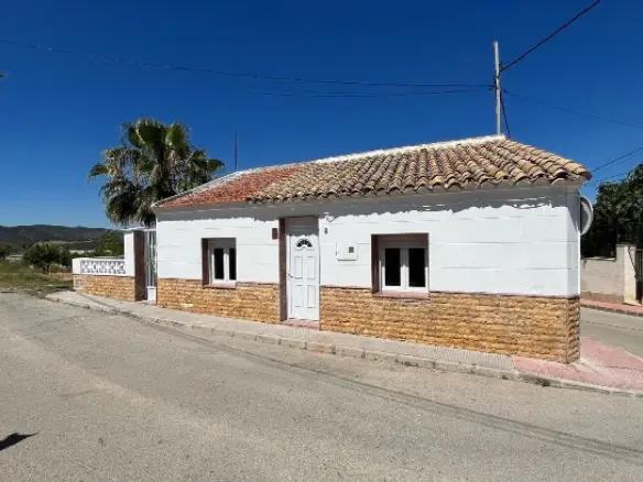Townhouse Of 126 M² In Alguena, Spain