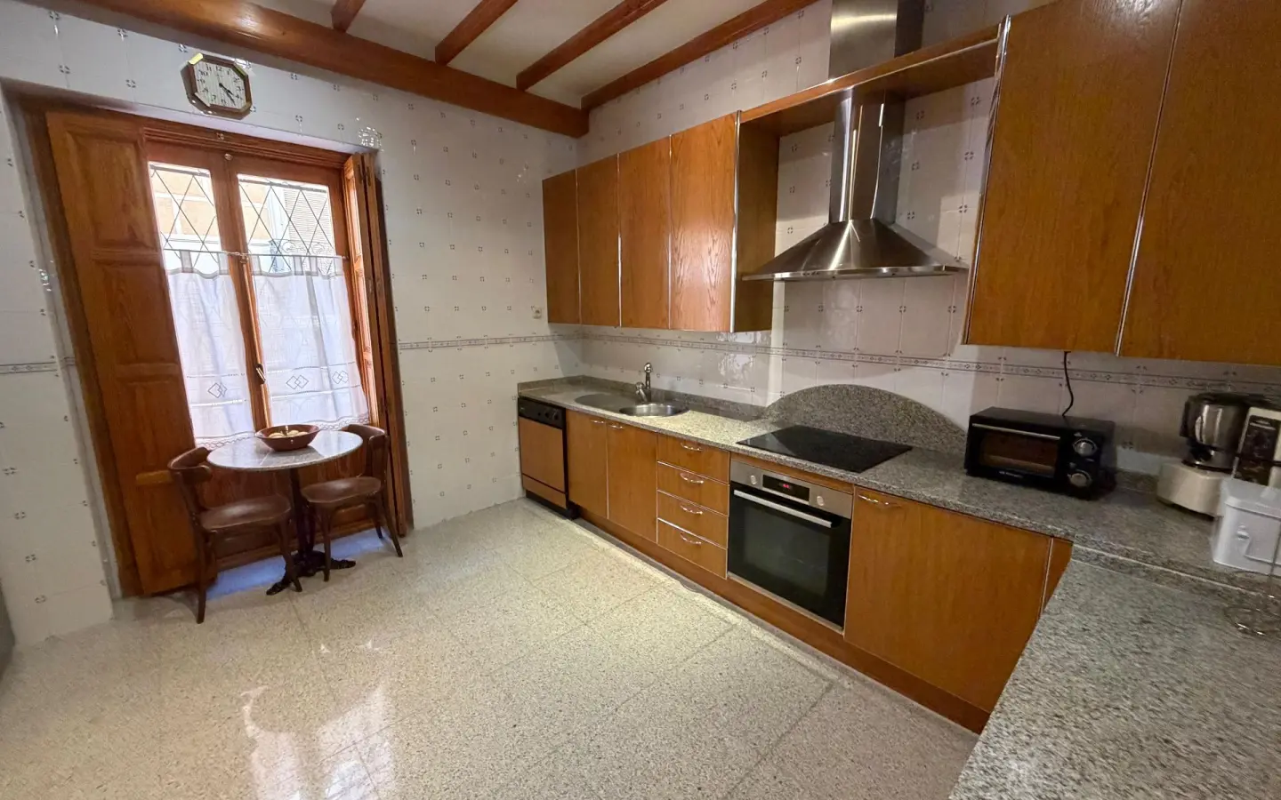 4-bedroom Apartment In Jumilla, Spain (518 M²)