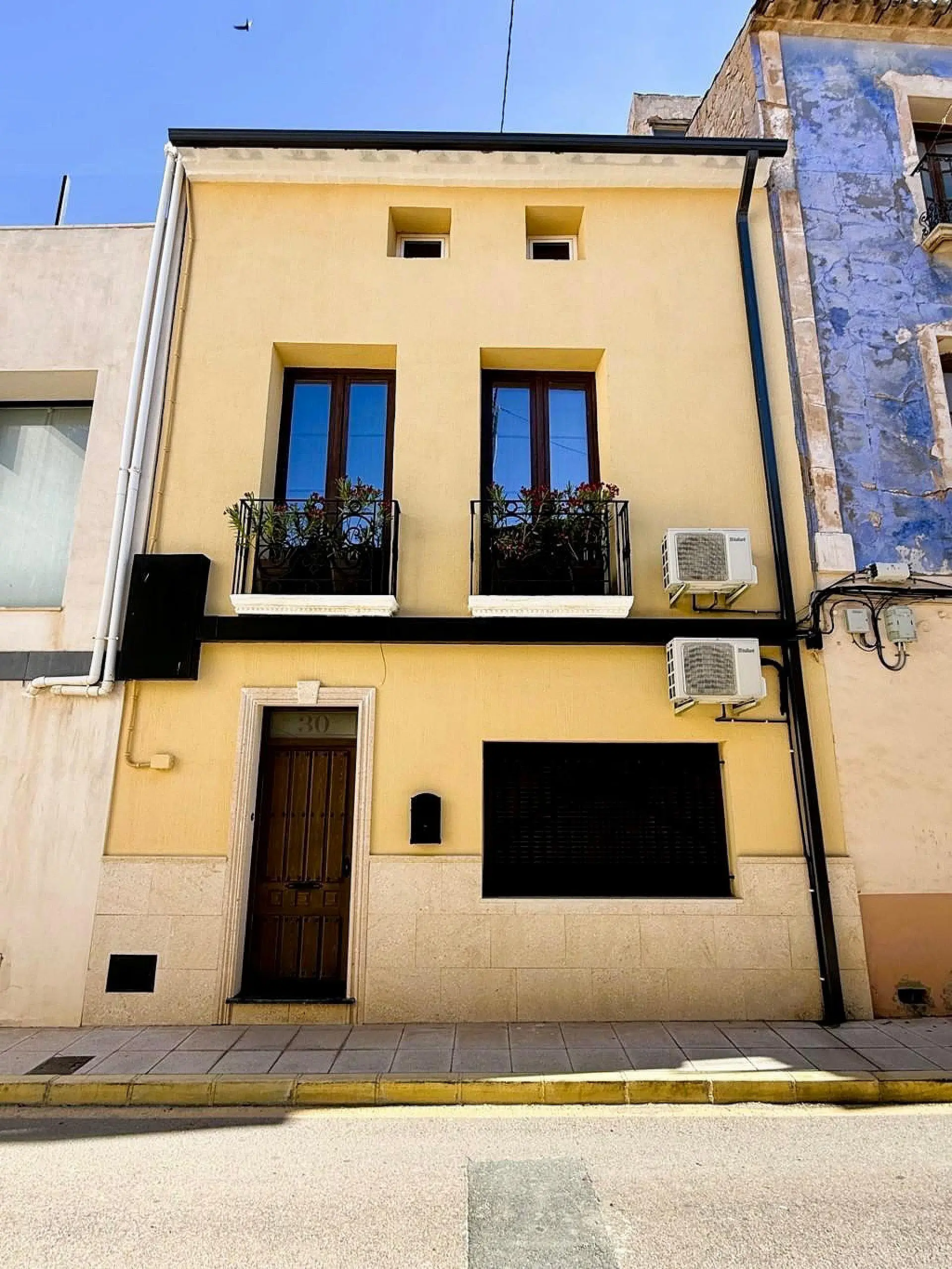 Townhouse Of 214 M² In Pinoso, Spain