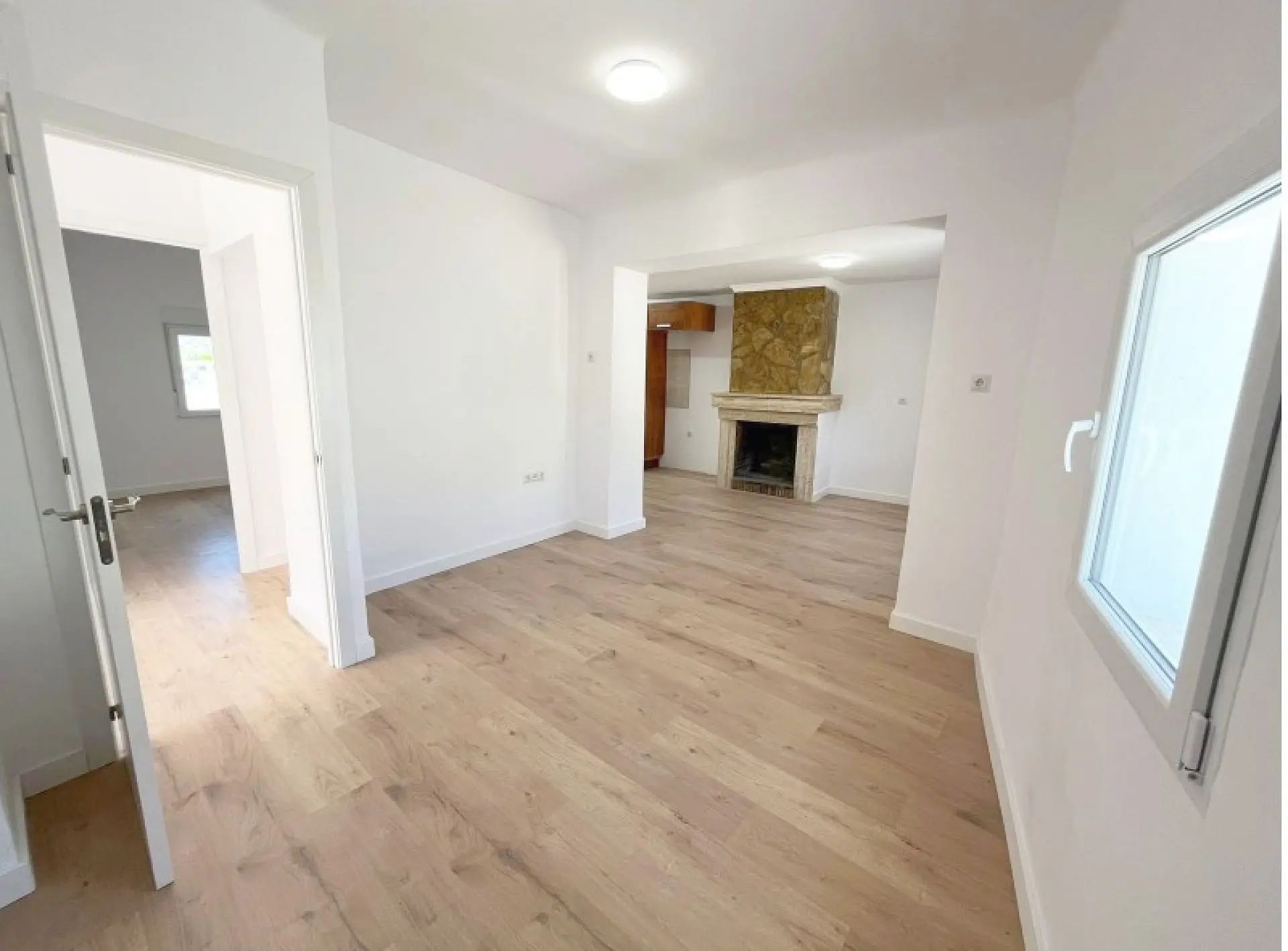 Townhouse Of 126 M² In Alguena, Spain