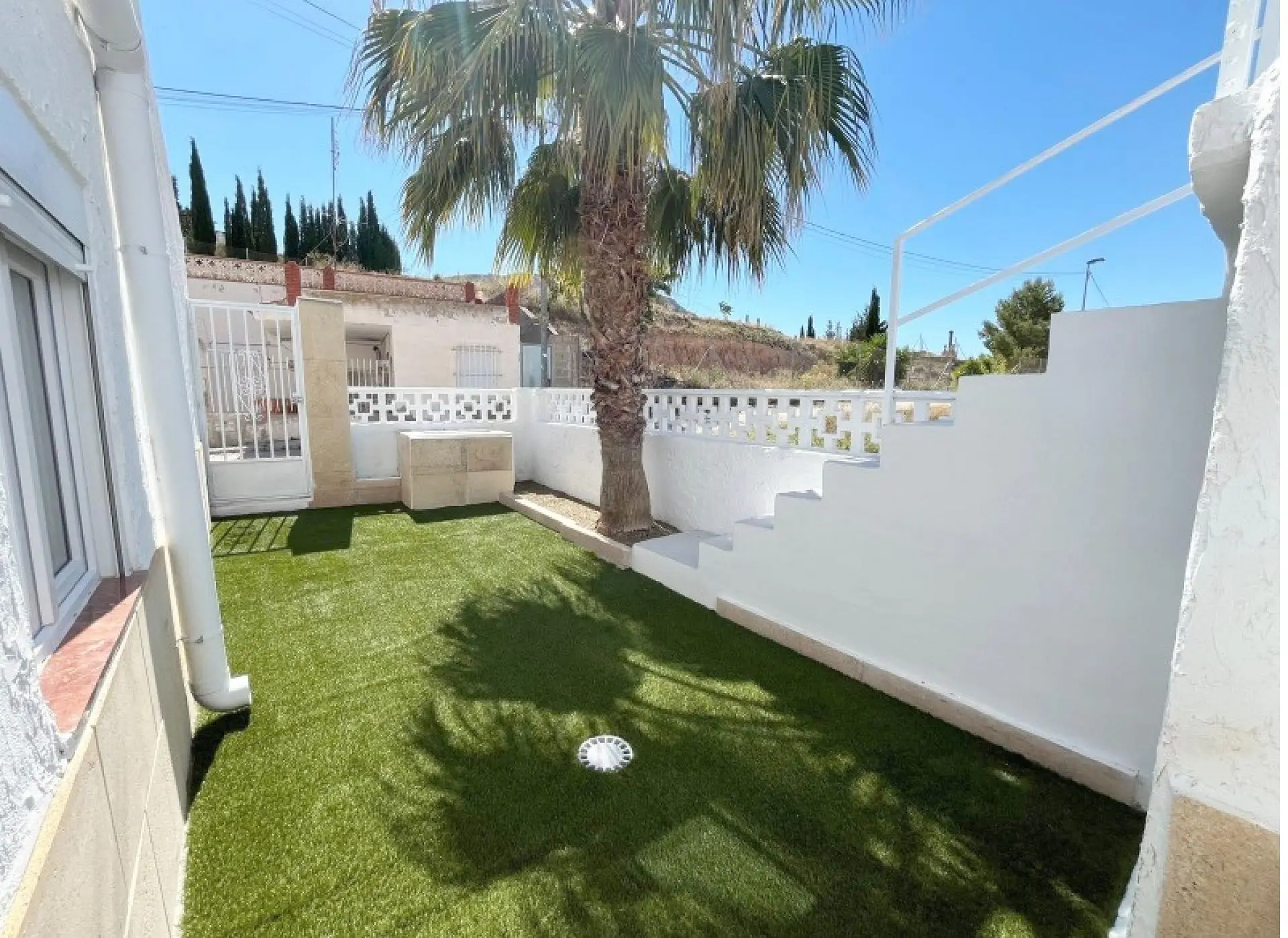 Townhouse Of 126 M² In Alguena, Spain