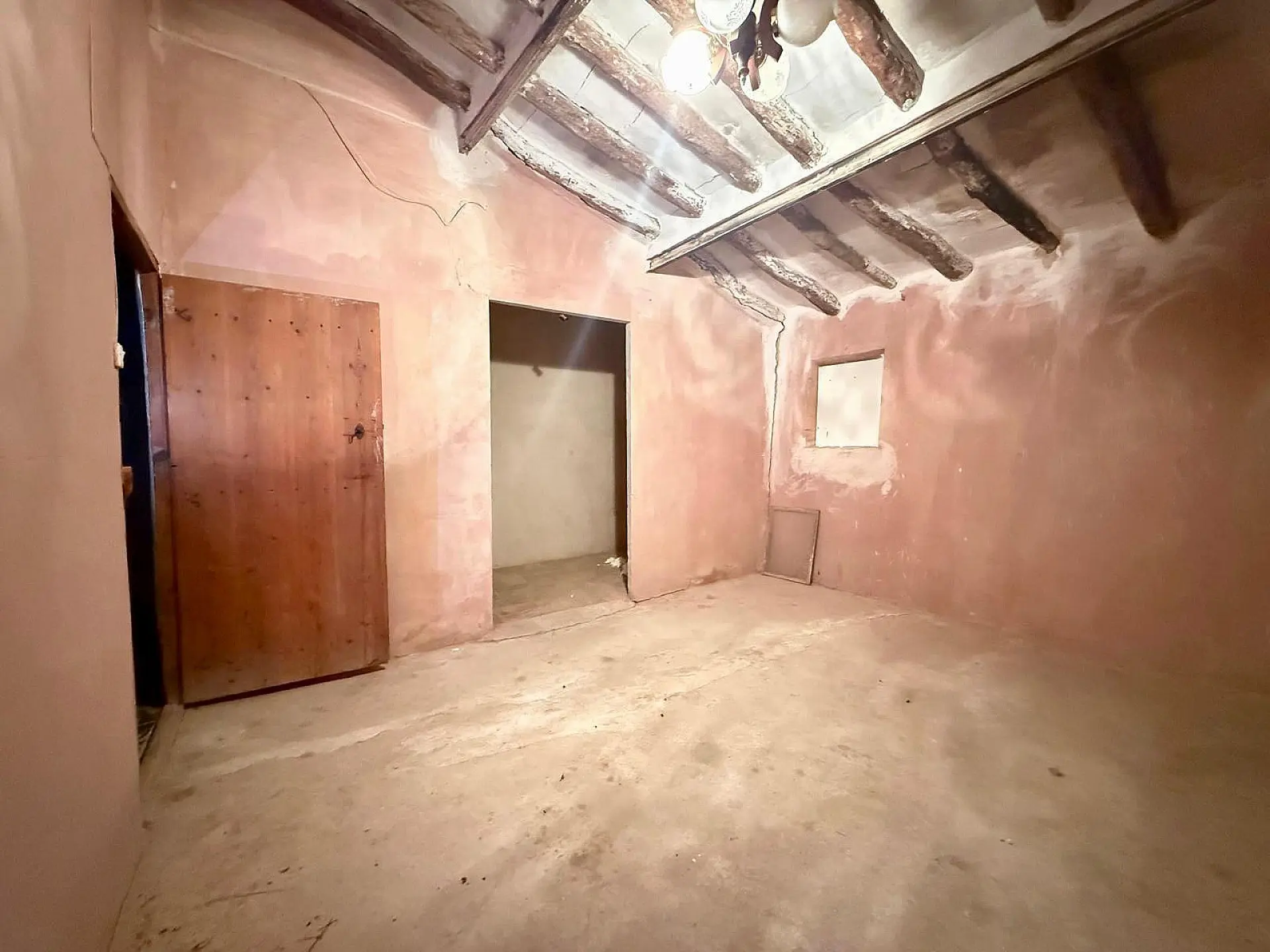 Townhouse Of 220 M² In Pinoso, Spain