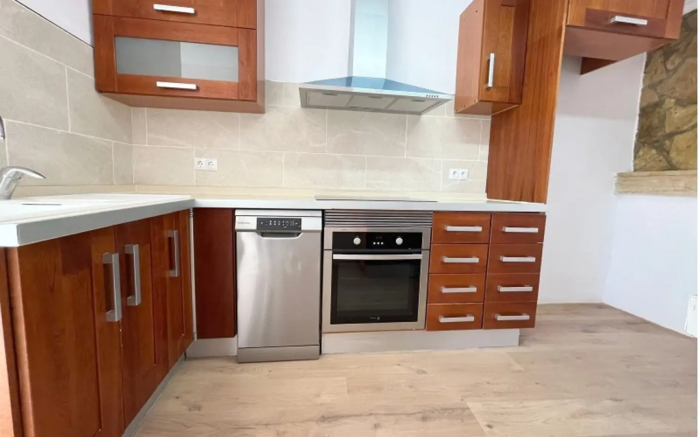 3-bedroom Townhouse In Alguena, Spain (126 M²)